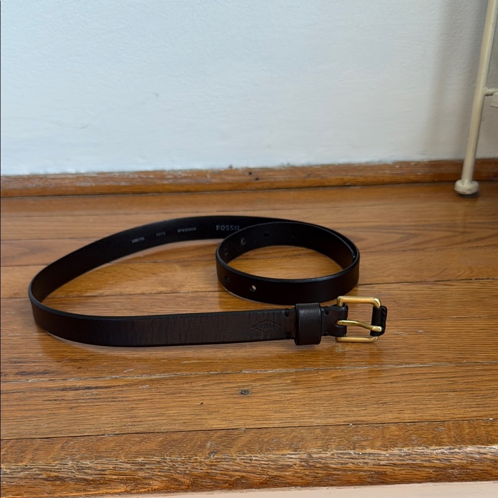 Fossil Women’s Black Leather Belt